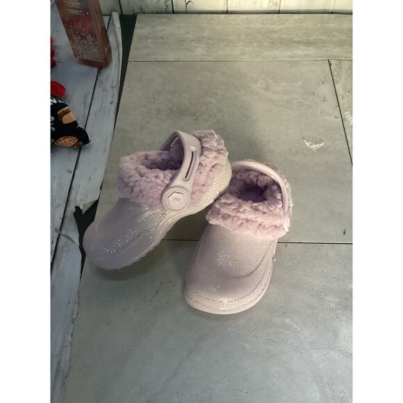 CROCS Other - Crocs Lined Clogs Shoes Cotton Candy Pink Kids Size 5/6